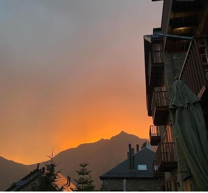 Apartamento Con Terraza Y Vistas Panoramicas En Tauell Bagian luar foto