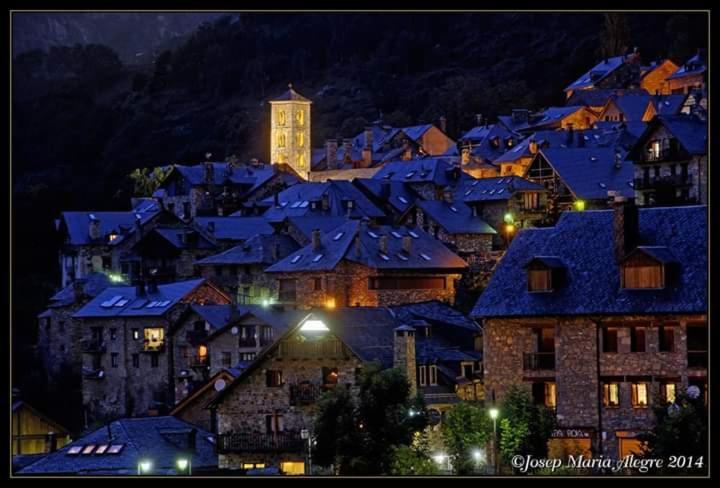 Apartamento Con Terraza Y Vistas Panoramicas En Tauell Bagian luar foto